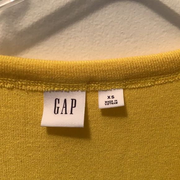 Yellow tee - Picture 2 of 4